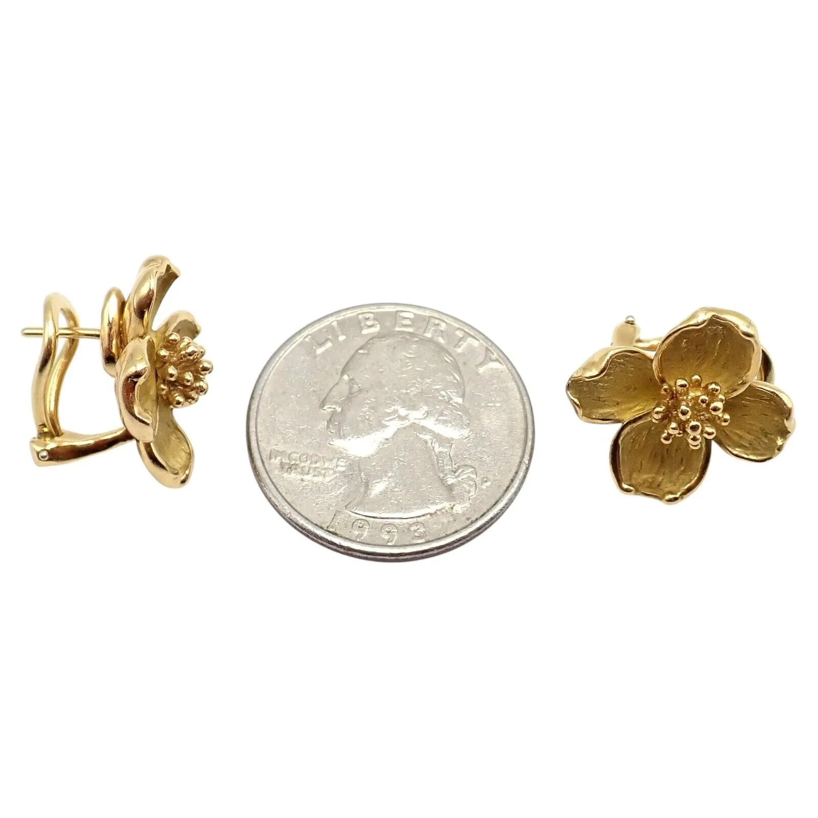 Authentic! Vintage Tiffany & Co 18K Yellow Gold Dogwood Flower Earrings