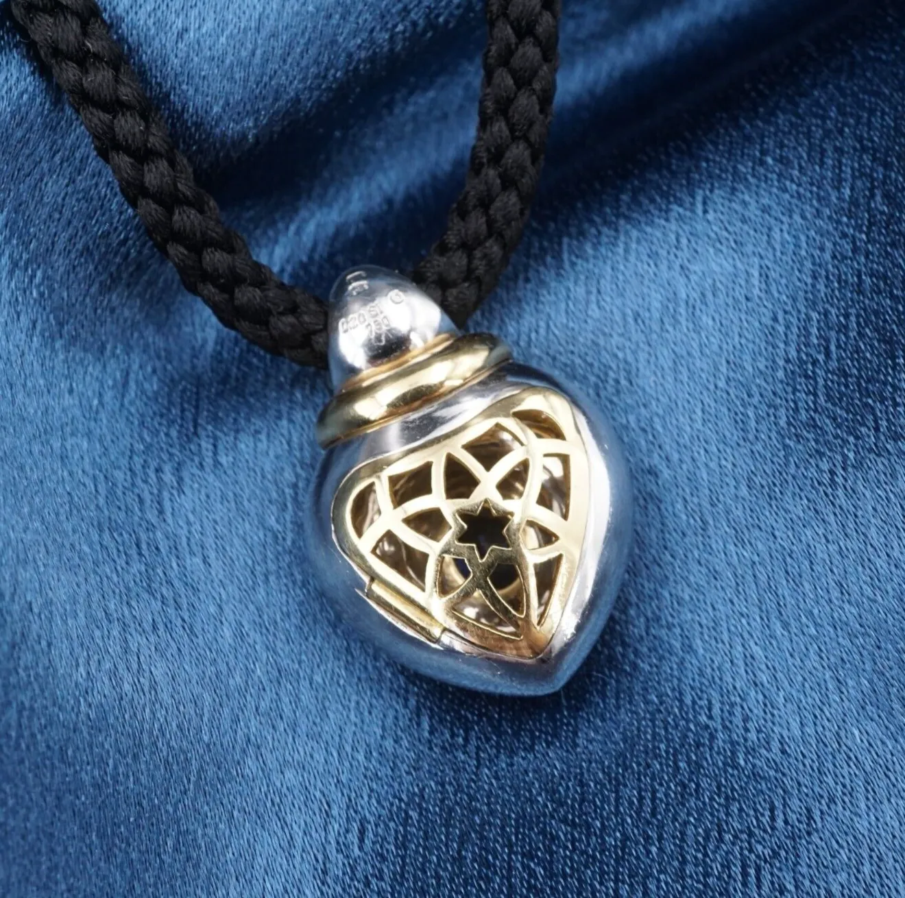 Designer 18k Heart Pendant Palladium Sapphire Pave Diamond Locket PG1552
