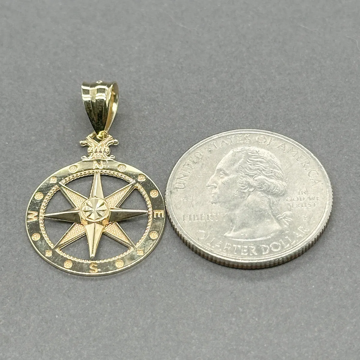 Estate 10K Y Gold Compass Pendant