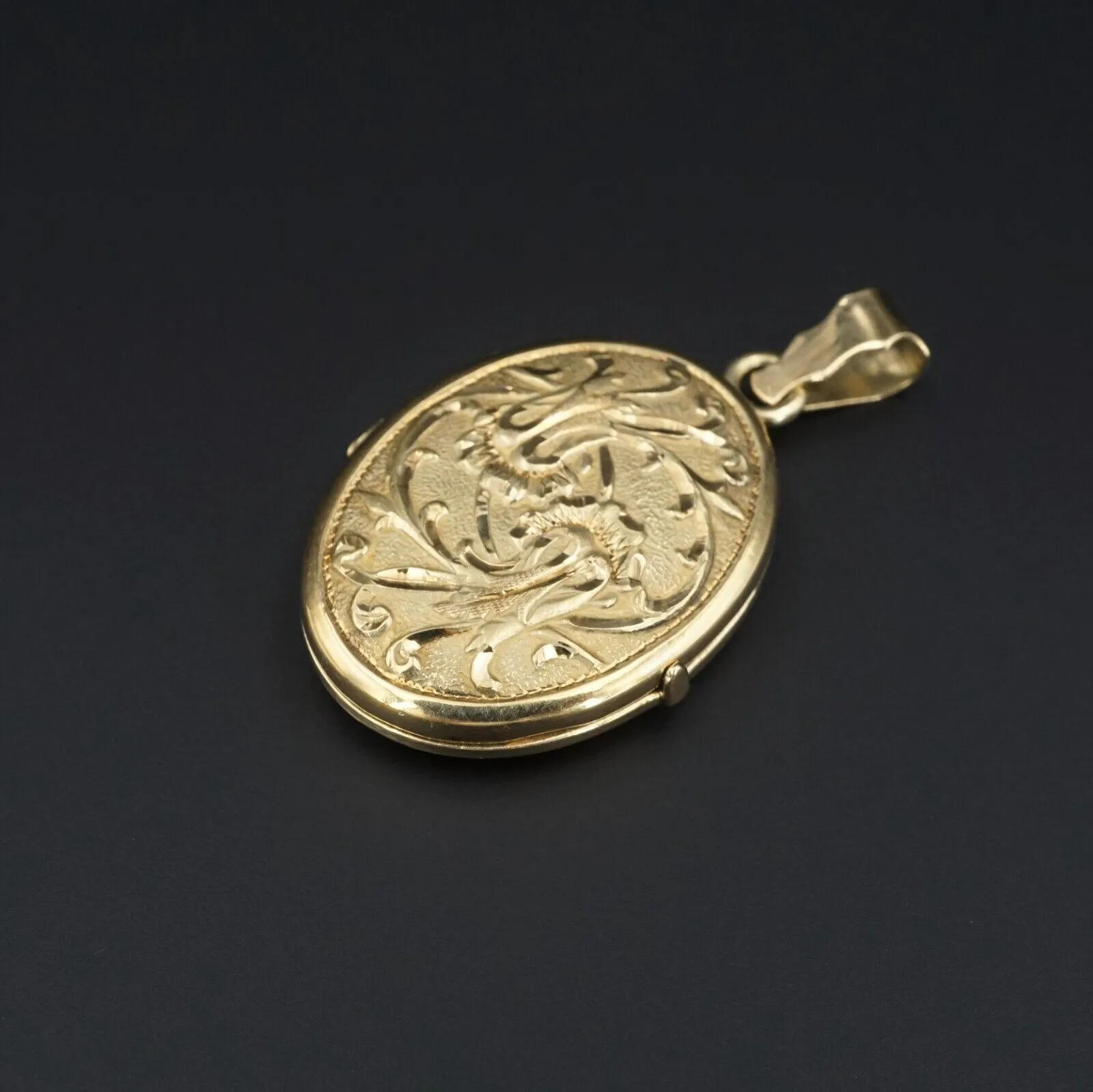 Vintage 14k Yellow Gold Locket Repousse Pendant Floral Iris 1.6" PG1648